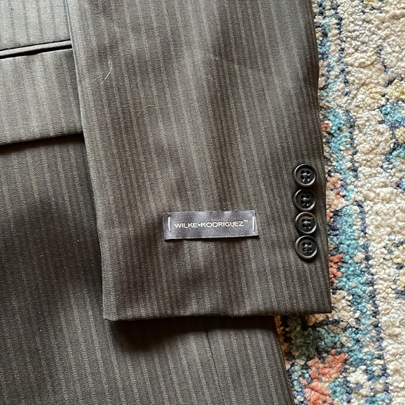 NEW Full Suit Modern Fit Wilke & Rodriguez - Picture 2 of 11